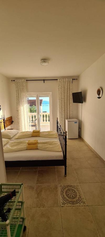 Bed & Breakfast Ruzica Novi Vinodolski Exterior foto